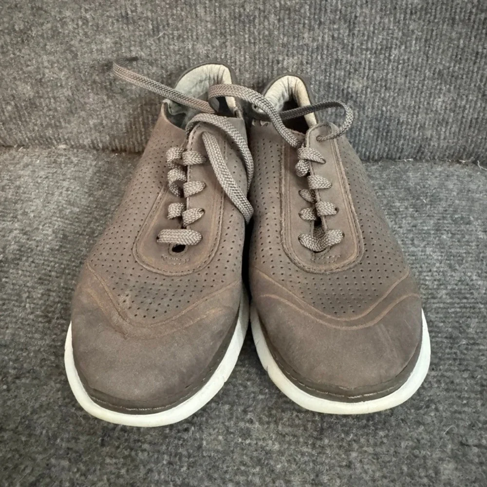 Vionic Women 6 Brown Perforated Leather Lace Up Sneakers Low Top Shoes